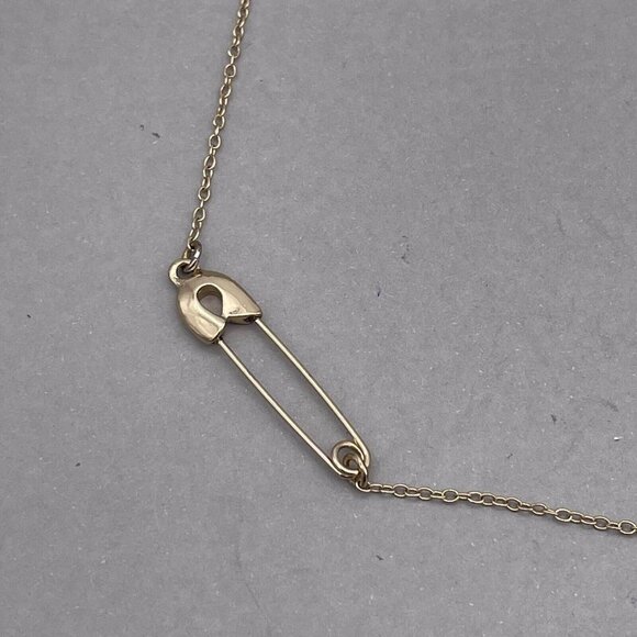 KC BYGB Safety Pin Chain Necklace Gold Tone 16 to 18.5 Inches - Picture 3 of 5